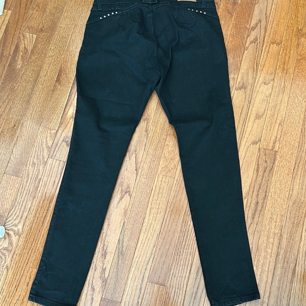 Elegant Black Slim Jeans for Women